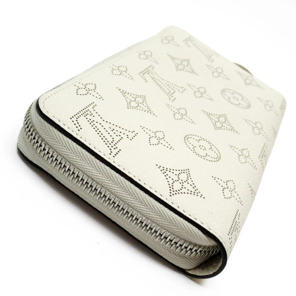 Louis Vuitton Round Zippy Ivory Monogram Zipper Long Mahina White Wallet White